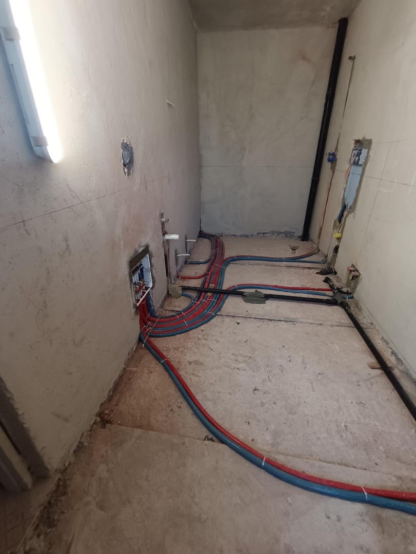 Assistenza elettrodomestici idraulica e condizionatori — Foto 8